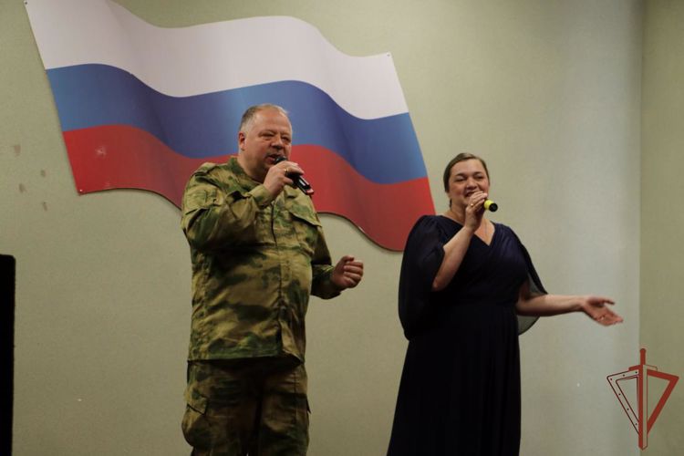 Творческий коллектив озерского соединения Росгвардии выступил перед военнослужащими и ветеранами  