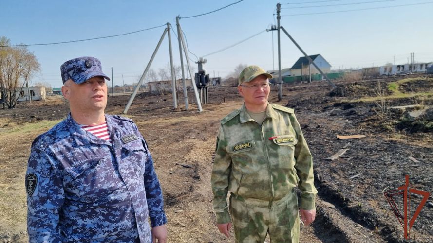 Начальник омского областного управления Росгвардии проверил подразделение тероргана в пострадавшем от пожара Называевске