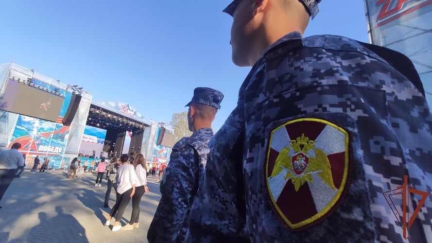 Росгвардия обеспечила безопасность празднования Дня Черноморского флота в Севастополе