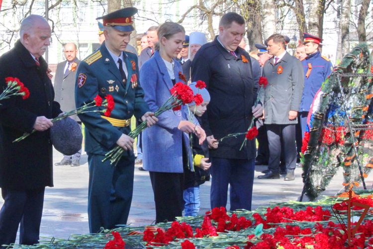 Росгвардейцы Северо-Запада почтили память погибших и приняли участие в шествии «Бессмертного полка»
