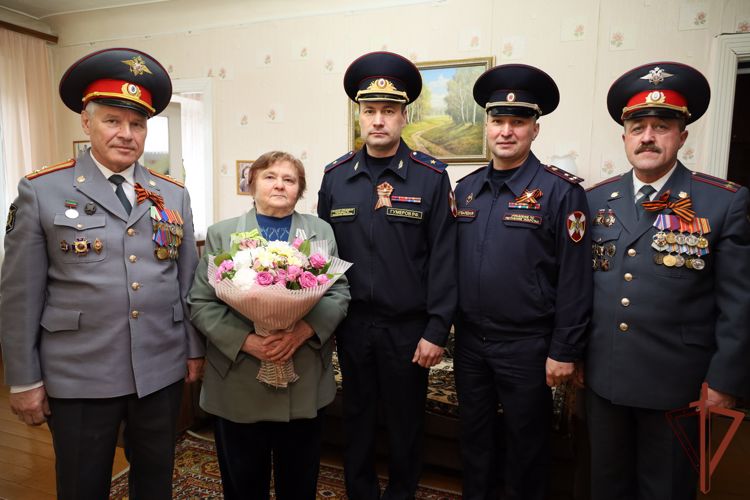  Росгвардейская акция «Парад у дома ветерана» прошла в Татарстане