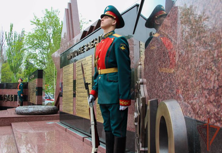 Представители Росгвардии приняли участие в открытии мемориала погибшим военным контрразведчикам в Ростове-на-Дону 