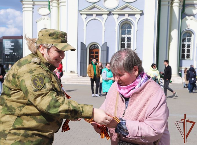 В регионах ЦФО росгвардейцы присоединились к акции «Георгиевская ленточка»