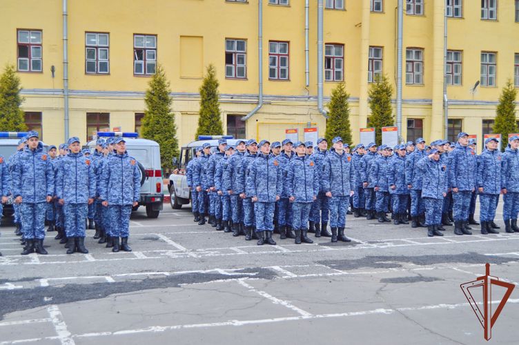 В Санкт-Петербурге состоялось чествование увольняемых в запас военнослужащих специального моторизованного полка Росгвардии