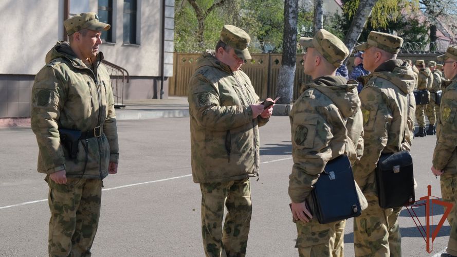 В Калининградской области сотрудники и военнослужащие Росгвардии сдали итоговые зачёты за зимний период подготовки