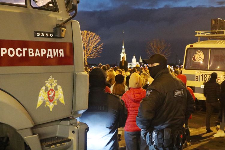 Росгвардия обеспечила правопорядок на мероприятиях дня города в Санкт-Петербурге