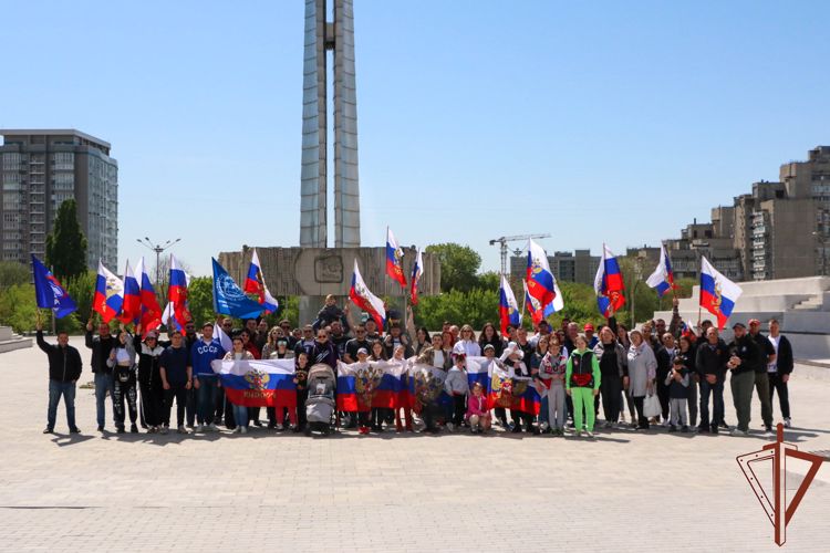  Автопробег в поддержку участвующих в специальной операции росгвардейцев состоялся в Ростове-на-Дону