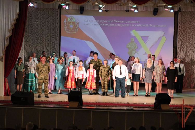 Озерская дивизия Росгвардии поддержала всероссийскую акцию «Своих не бросаем» (видео)