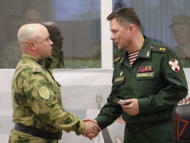 Комплексная группа под руководством врио командующего Уральским округом Росгвардии завершила работу в озерском соединении 