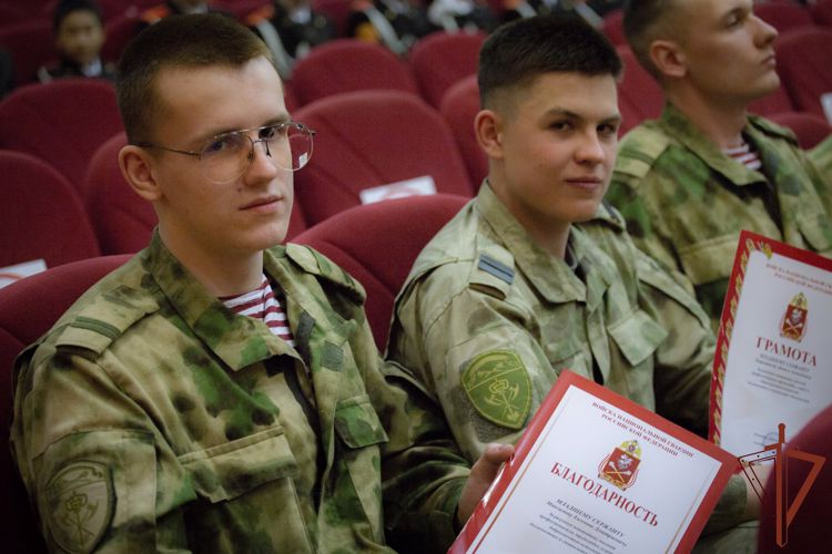 В Центральном округе Росгвардии провожают в запас военнослужащих по призыву