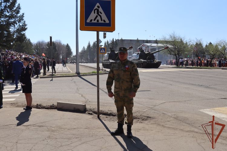 Росгвардейцы Восточного округа приняли участие парадах Победы