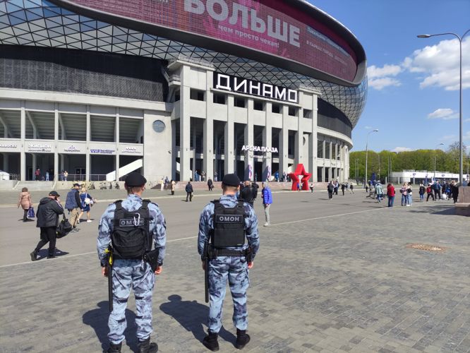 Росгвардейцы обеспечили правопорядок на матчах 30 тура Российской премьер-лиги в Москве