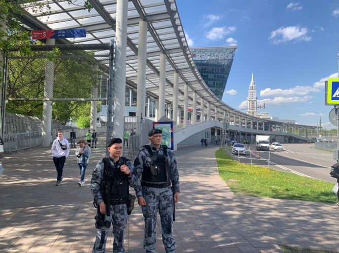 Росгвардейцы обеспечили правопорядок на матчах 30 тура Российской премьер-лиги в Москве