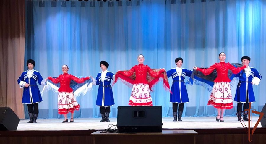 На Ставрополье с праздничной программой выступил Ансамбль песни и пляски Северо-Кавказского округа Росгвардии