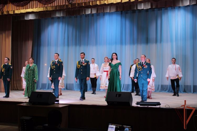 На Ставрополье с праздничной программой выступил Ансамбль песни и пляски Северо-Кавказского округа Росгвардии