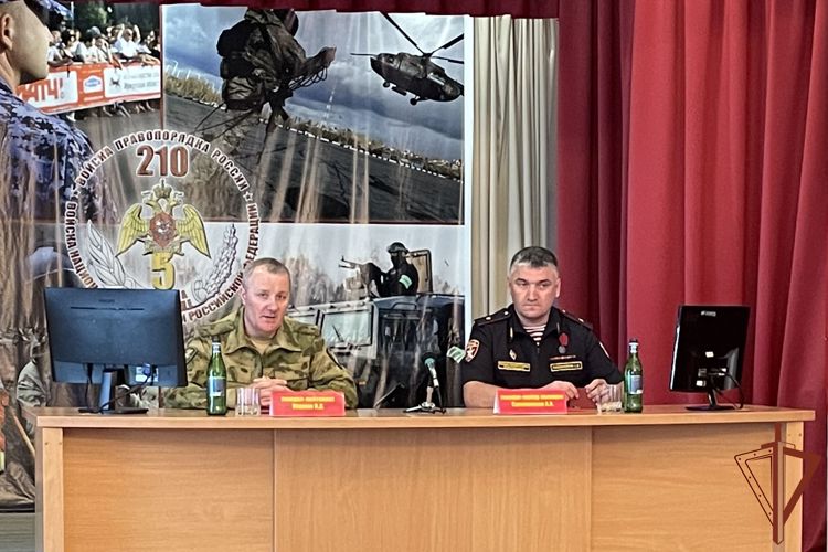 Командующий Сибирским округом проинспектировал подразделения Управления Росгвардии по Иркутской области