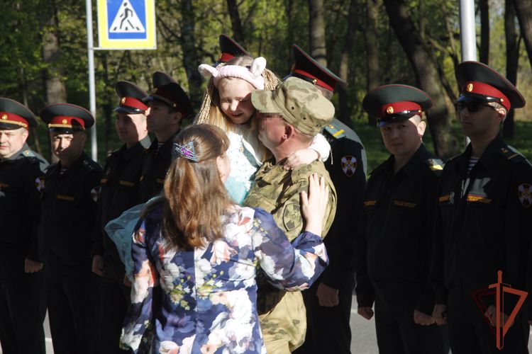 В Санкт-Петербурге встретили росгвардейцев, вернувшихся из районов проведения спецоперации на Украине