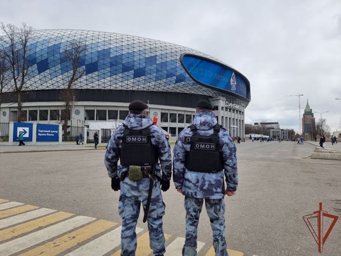Росгвардия обеспечила правопорядок на футбольном матче Динамо-Урал в Москве