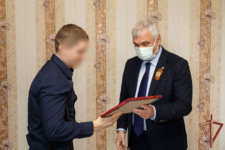 В Коми глава региона посетил росгвардейцев, вернувшихся со специальной операции