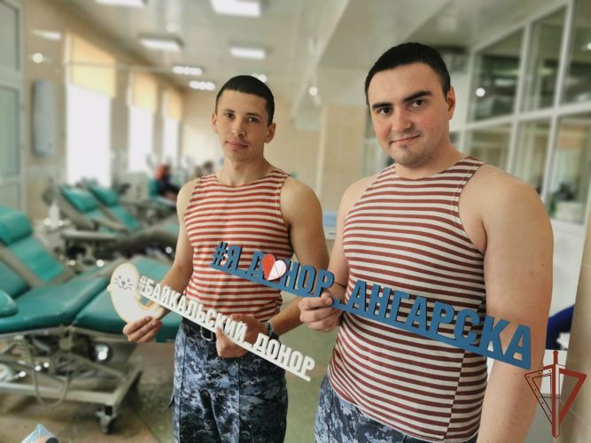 Росгвардейцы из Иркутской области сдали кровь для детей Донбасса