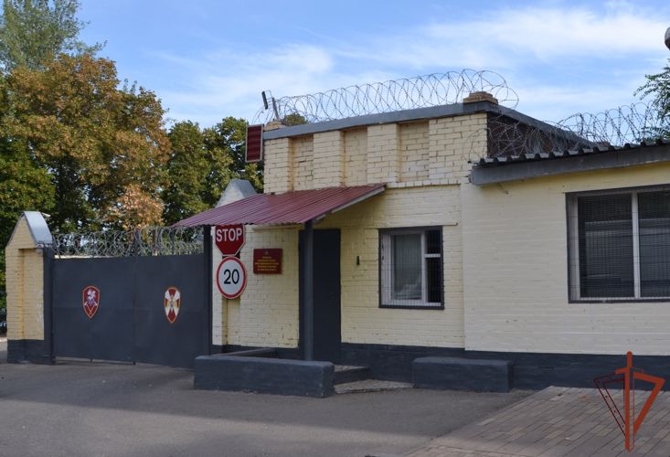Военнослужащие Росгвардии вернули родителями потерявшегося ребенка в Самаре