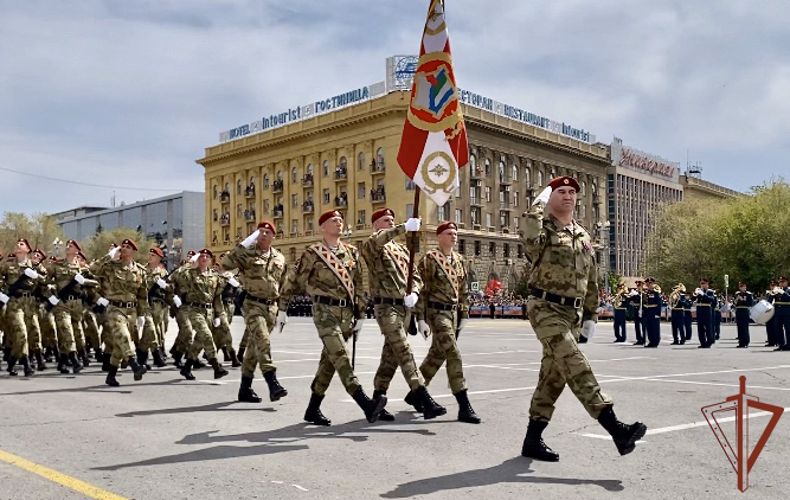 На парадах Победы прошли военнослужащие и сотрудники Южного округа Росгвардии 