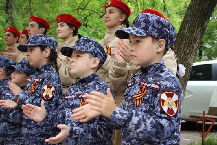 В Нальчике росгвардейцы чествовали ветерана Великой Отечественной войны