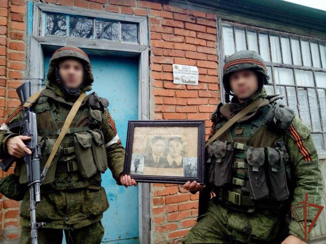 Росгвардейцы в Харьковской области отремонтировали дом ветеранов Великой Отечественной войны