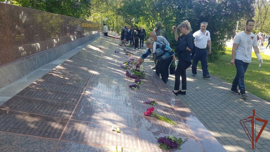 Росгвардейцы поздравляют ветеранов войны С Днём Победы в Херсонской и Запорожской областях