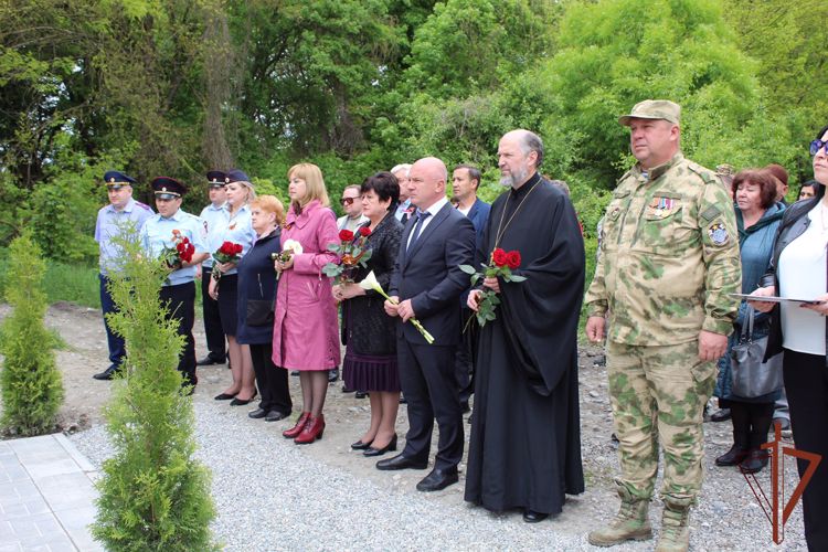 Росгвардейцы приняли участие в открытии воинского мемориала в Кабардино-Балкарии