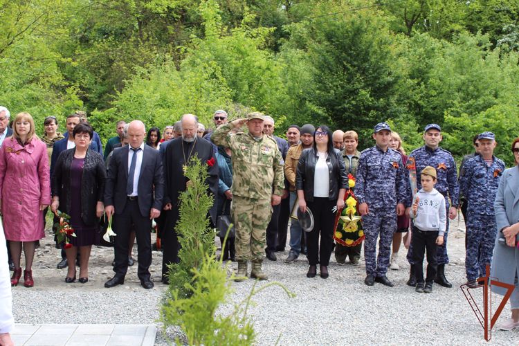 Росгвардейцы приняли участие в открытии воинского мемориала в Кабардино-Балкарии
