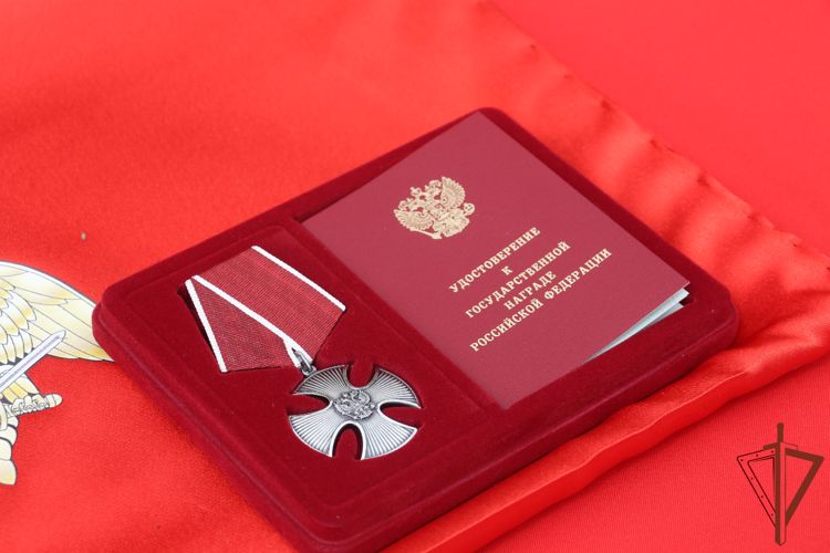 В Харьковской области росгвардейцам вручили государственные и ведомственные награды