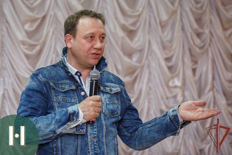Росгвардейцы встретились с актером Георгием Дроновым в Белгороде