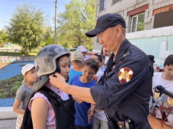 В Сибири продолжаются мероприятия акции «Каникулы с Росгвардией»