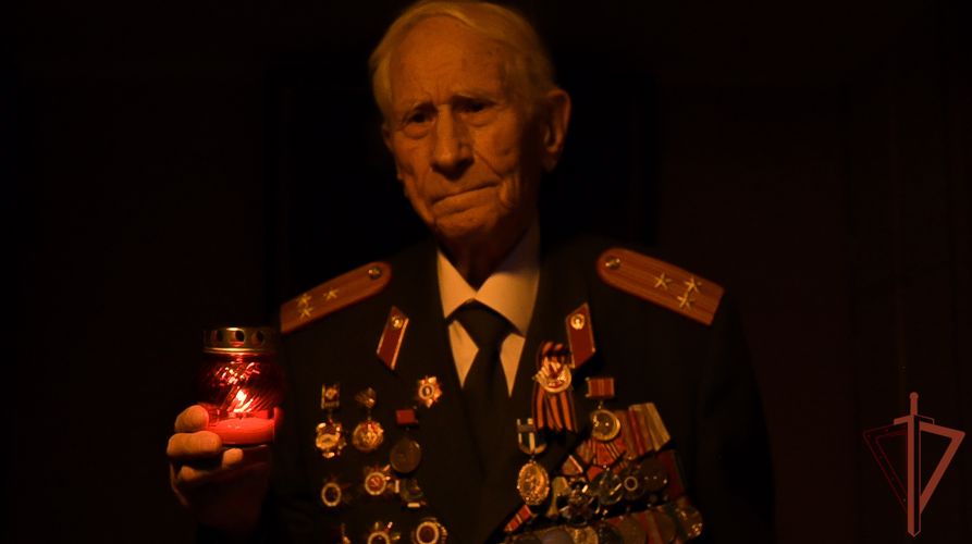 Видеоролик ко  Дню памяти и скорби сняли столичные росгвардейцы