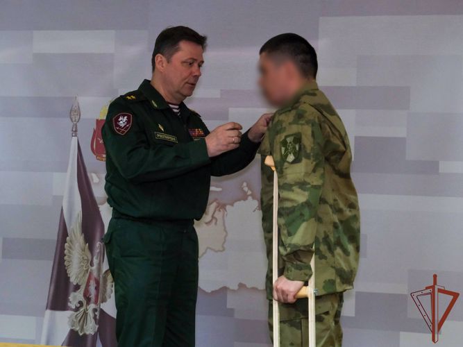 Росгвардейцам- участникам спецоперации вручены госнаграды 