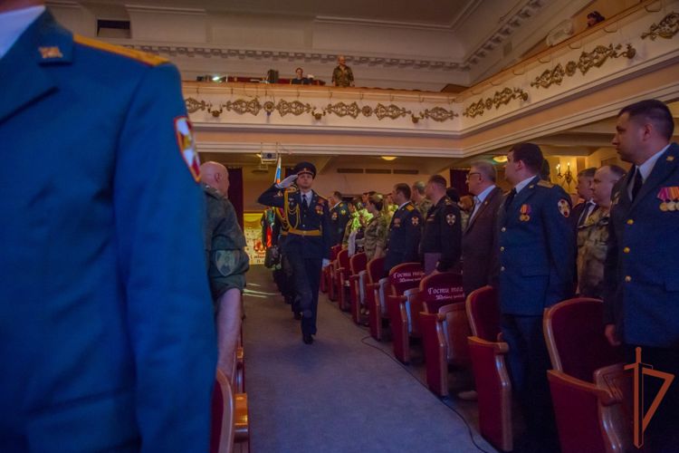Новоуральский полк по охране важных государственных объектов и специальных грузов отметил 75-ю годовщину со дня образования 