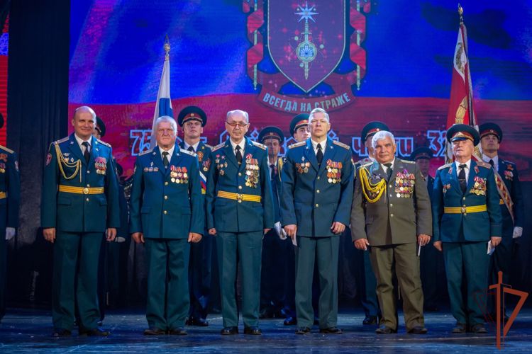 Новоуральский полк по охране важных государственных объектов и специальных грузов отметил 75-ю годовщину со дня образования 