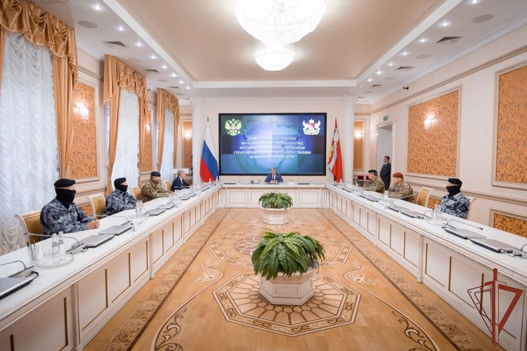 Росгвардейцам - участникам спецоперации вручили госнаграды в Воронеже 