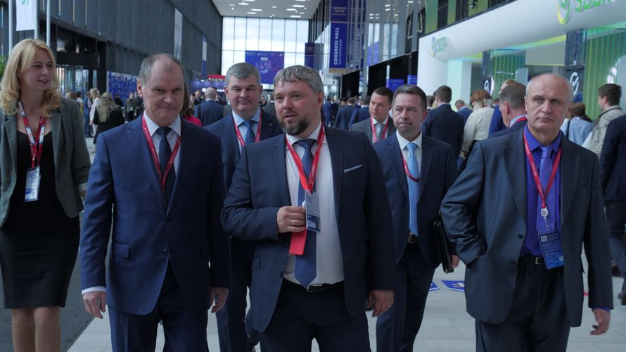 Заместитель директора Росгвардии генерал-полковник Алексей Беззубиков посетил Петербургский международный экономический форум 