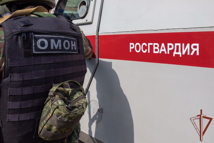 Пострадавшим в ДТП оказали помощь омоновцы Росгвардии 