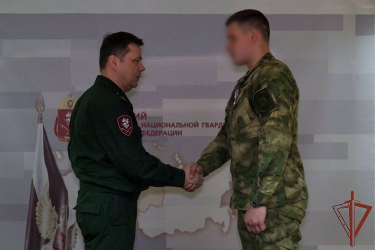 Росгвардейцам- участникам спецоперации вручены госнаграды 