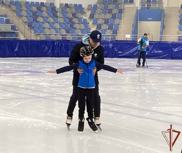 В рамках акции «Каникулы с Росгвардией» олимпийский чемпион провёл мастер-класс для детей из Уфы 