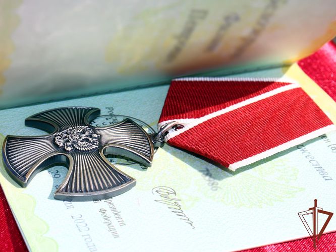 Госнаграды вручены в Горно-Алтайске росгвардейцам-участникам спецоперации