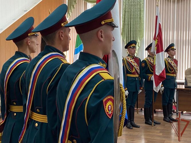 Семье погибшего росгвардейца -  участника спецоперации  передали орден Мужества