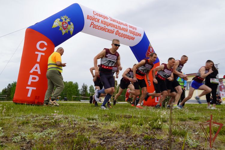 В Ленинградской области прошли чемпионаты СЗО Росгвардии по служебному биатлону и легкоатлетическому кроссу