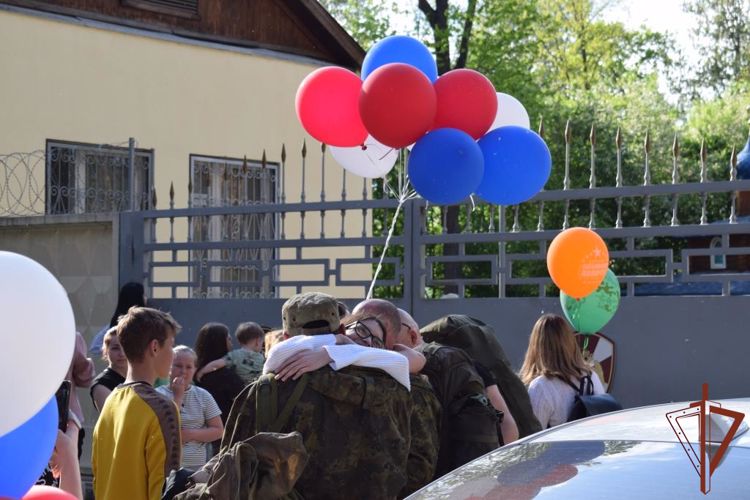Росгвардейцы, принимавшие участие в спецоперации на Украине, вернулись в Нижегородскую область