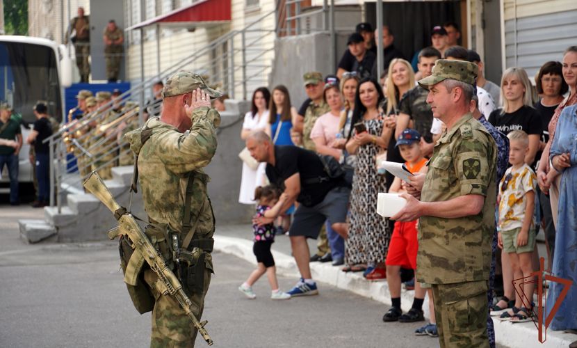 РОСГВАРДЕЙЦЕВ - УЧАСТНИКОВ СПЕЦИАЛЬНОЙ ВОЕННОЙ ОПЕРАЦИИ ВСТРЕТИЛИ В ВОРОНЕЖСКОЙ ОБЛАСТИ