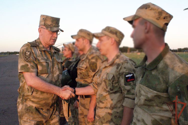 Военнослужащих Южного округа Росгвардии встретили из зоны спецоперации в Ростове-на-Дону