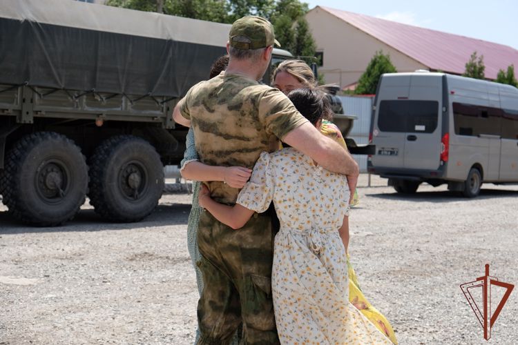 В Махачкале встретили росгвардейцев - участников специальной военной операции